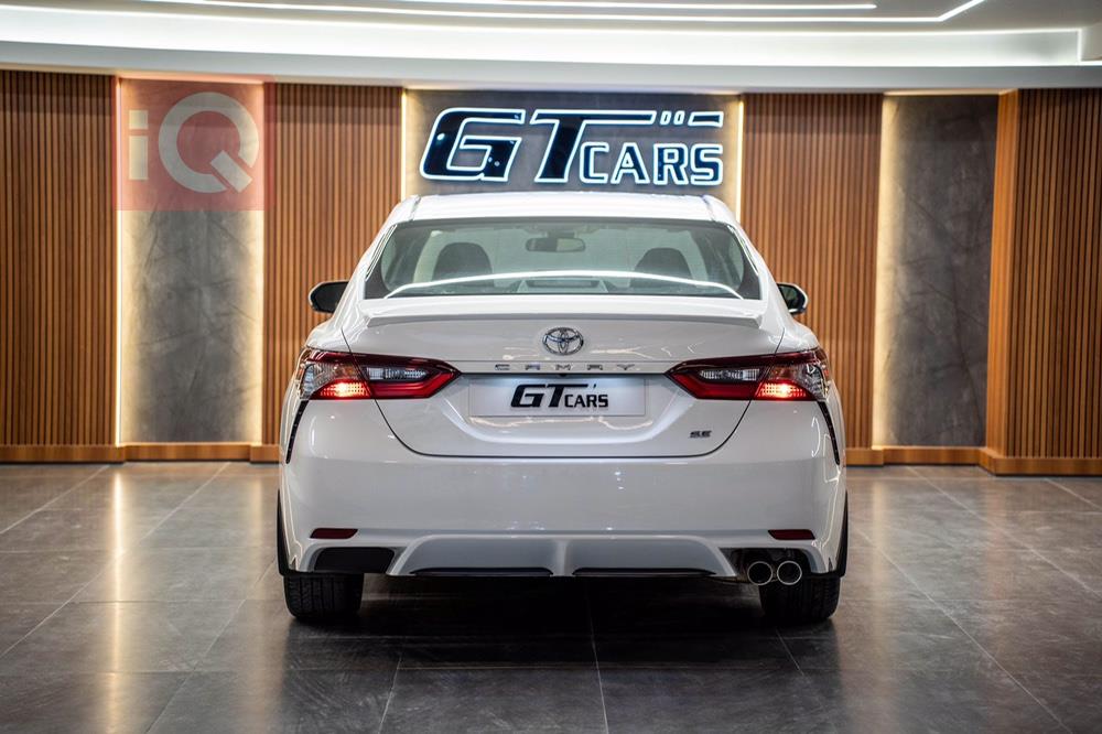 تۆیۆتا کامری